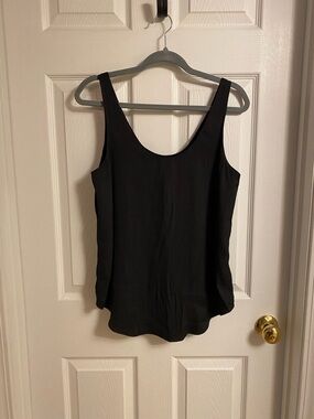 Banana Republic Black Scoop Neck Camisole